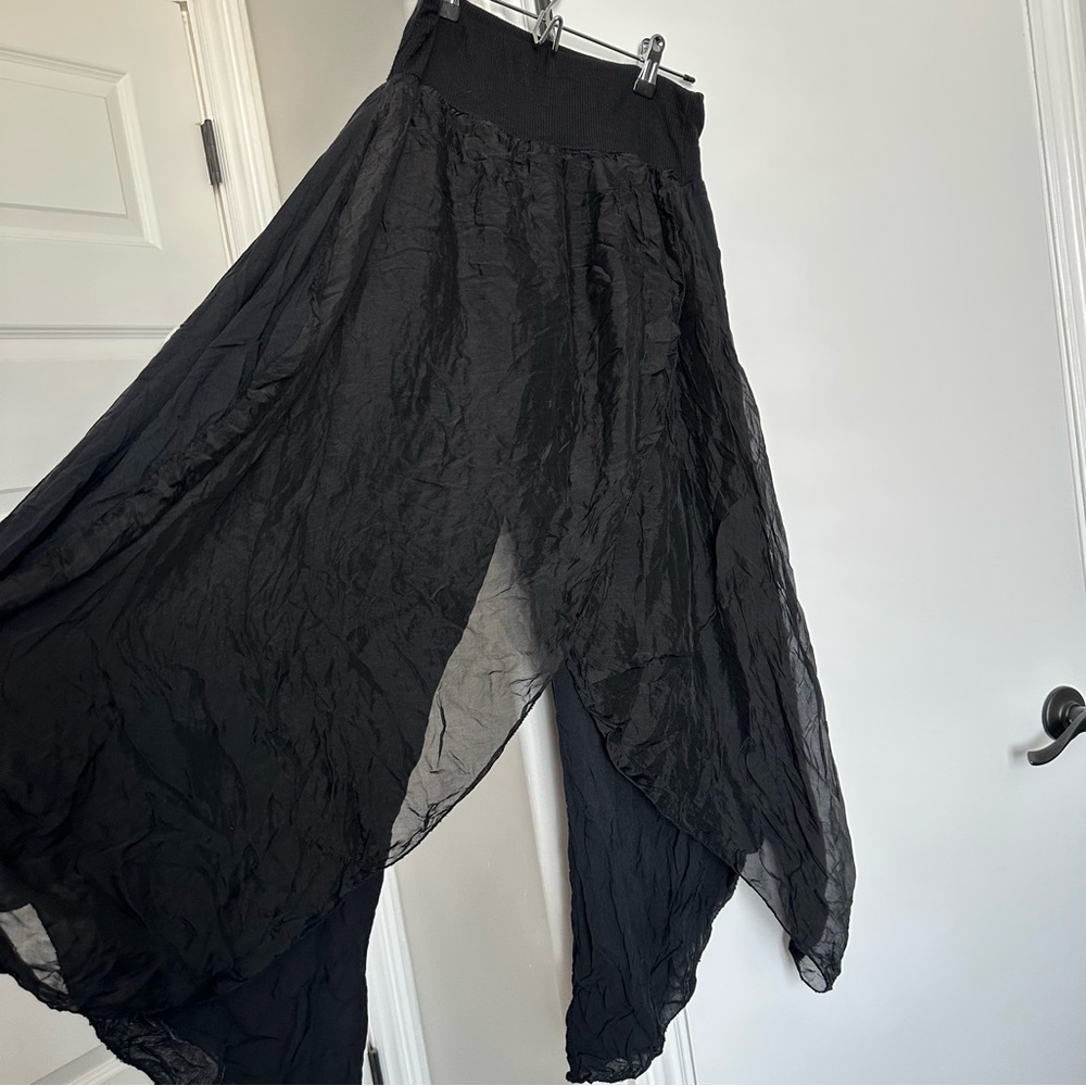 100% Silk Made in Italy Flowy Black Pants